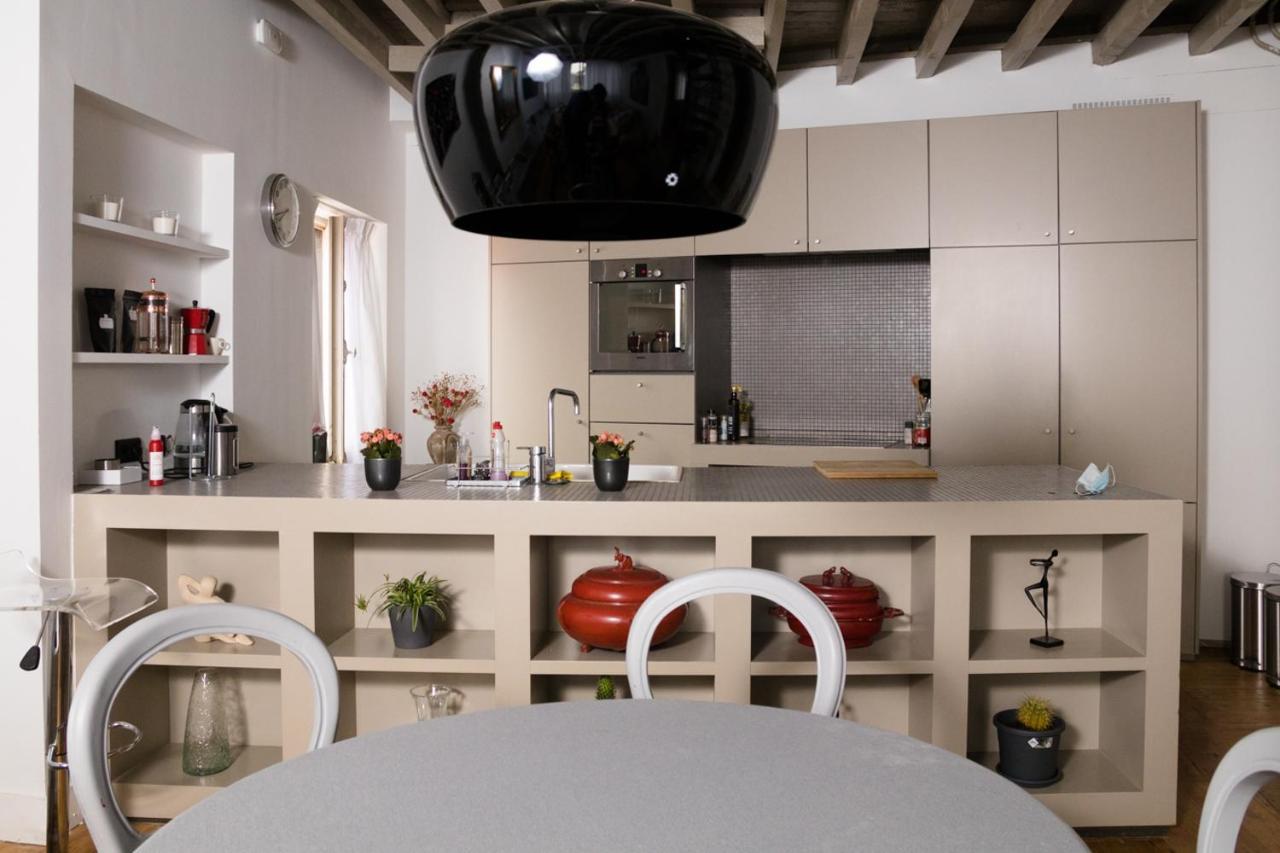 Duplex Dernier Etage Avec Terasse A Deux Pas De La Grand Place บรัสเซลส์ ภายนอก รูปภาพ